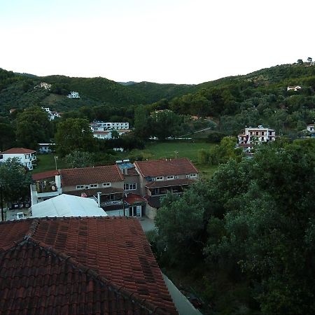 Nikos Victoria Hotel สเกียธอสทาวน์ ภายนอก รูปภาพ
