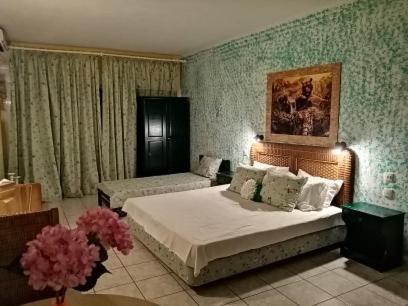 Nikos Victoria Hotel สเกียธอสทาวน์ ภายนอก รูปภาพ