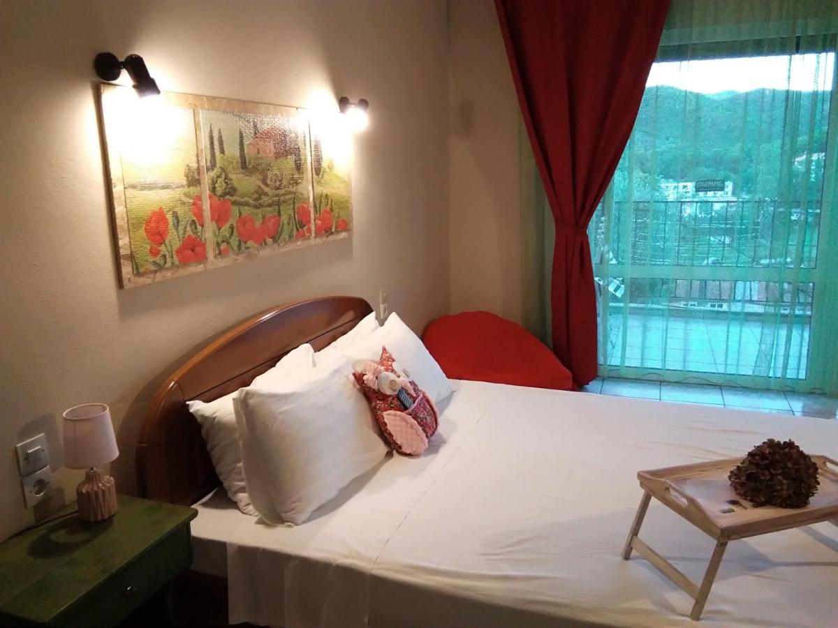 Nikos Victoria Hotel สเกียธอสทาวน์ ภายนอก รูปภาพ